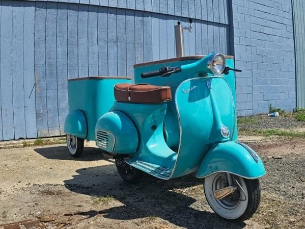 Picture this roaming around your resort serving cold beverages and gelato 😍 #hotel #vespa #hospitality #hoteldesign #brandactivation #vintagetruckpurveyorsus