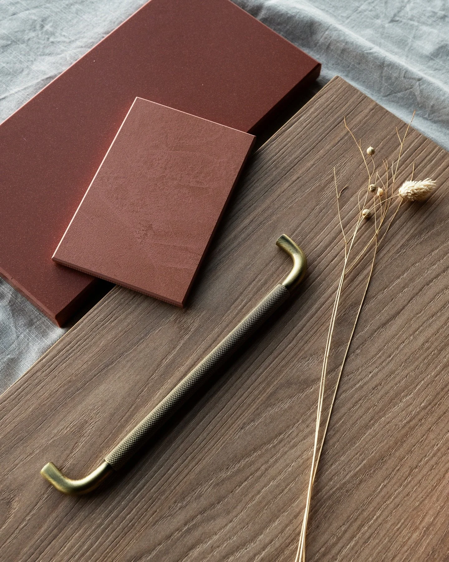 Kjøkkenfornyelse gjort enkelt 🤩
Visste du at Mesna Bygg er samarbeidspartner med @straikjokken? 
Det betyr at du som kunde får en helhetlig prosess. Vi tar hånd om både snekkertjenester og levering av kjøkken fra St