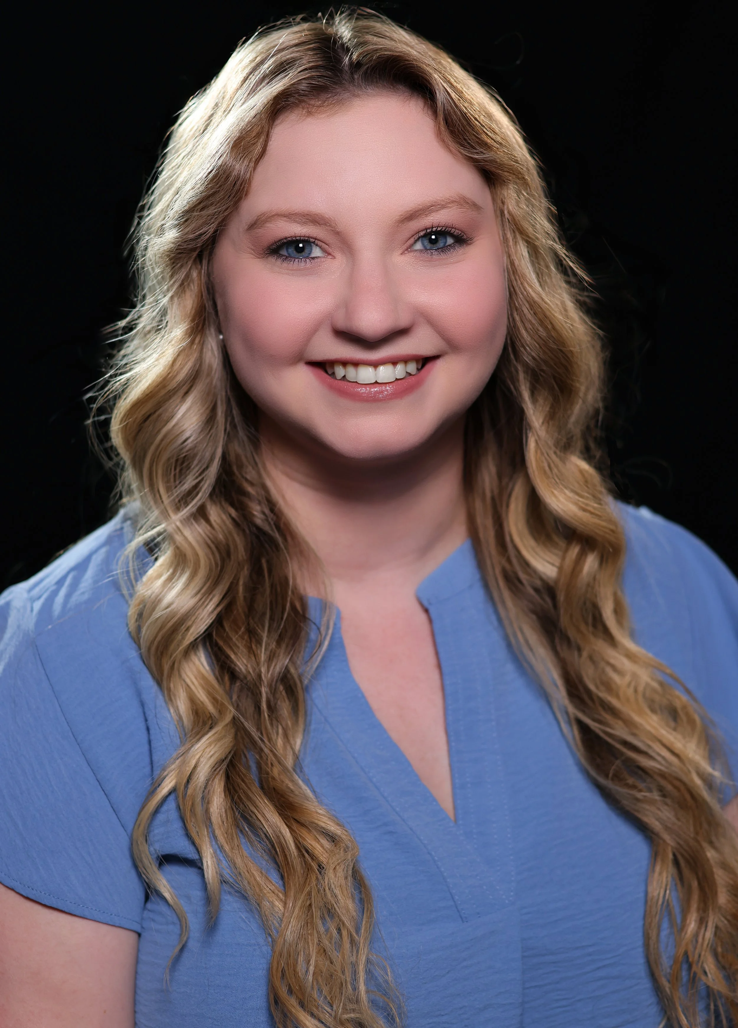 Headshot-of-grant-writer-support-specialist