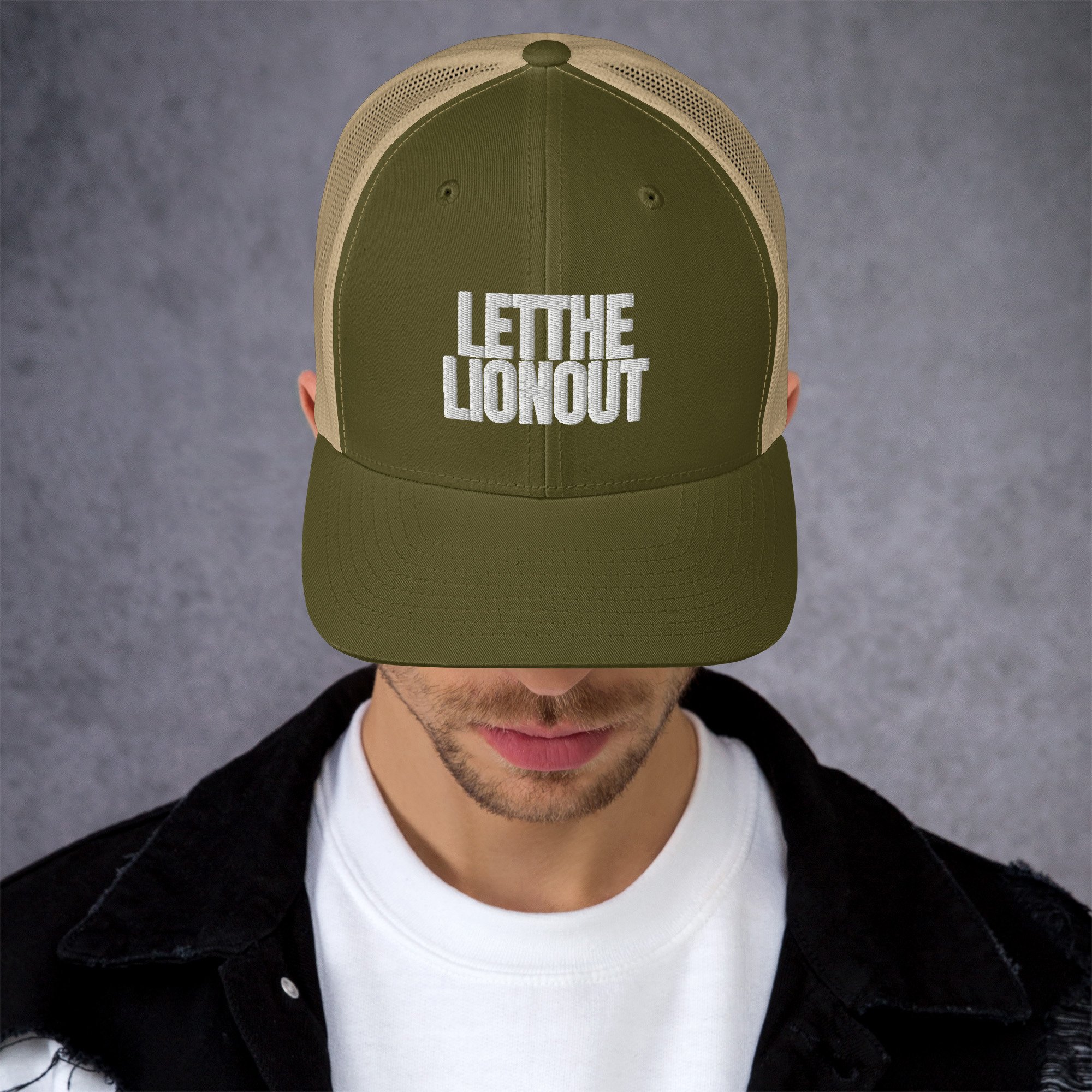 retro-trucker-hat-moss-khaki-front-67219f74b51c3.jpg
