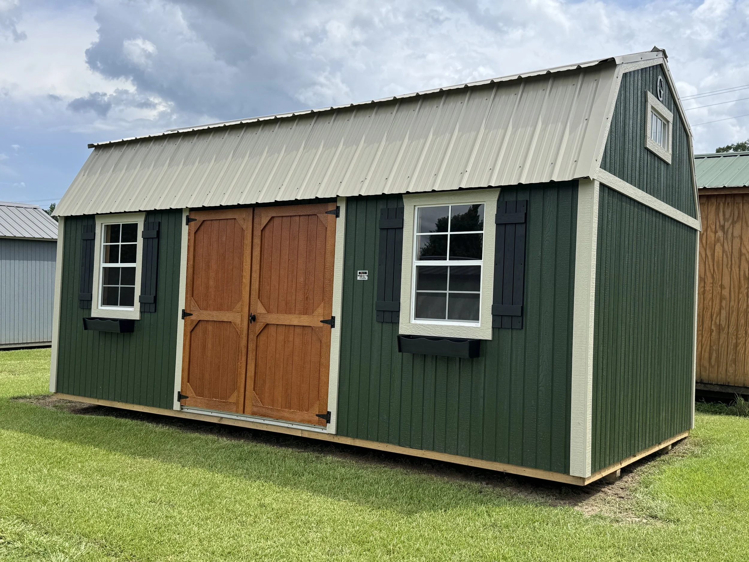 10'x20' Graceland Side Lofted Barn - Signature Series
