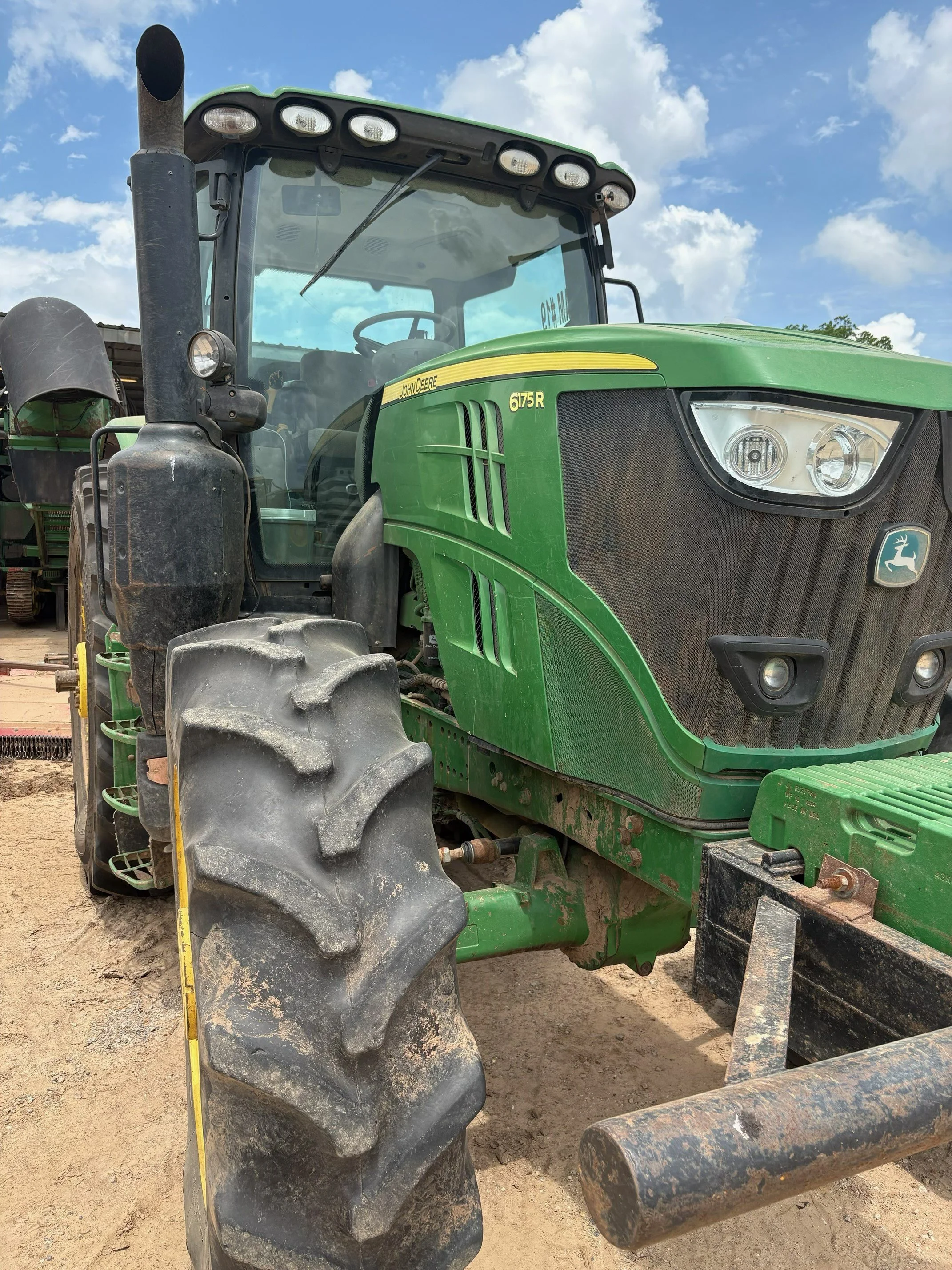 *SOLD* John Deere 6175R
