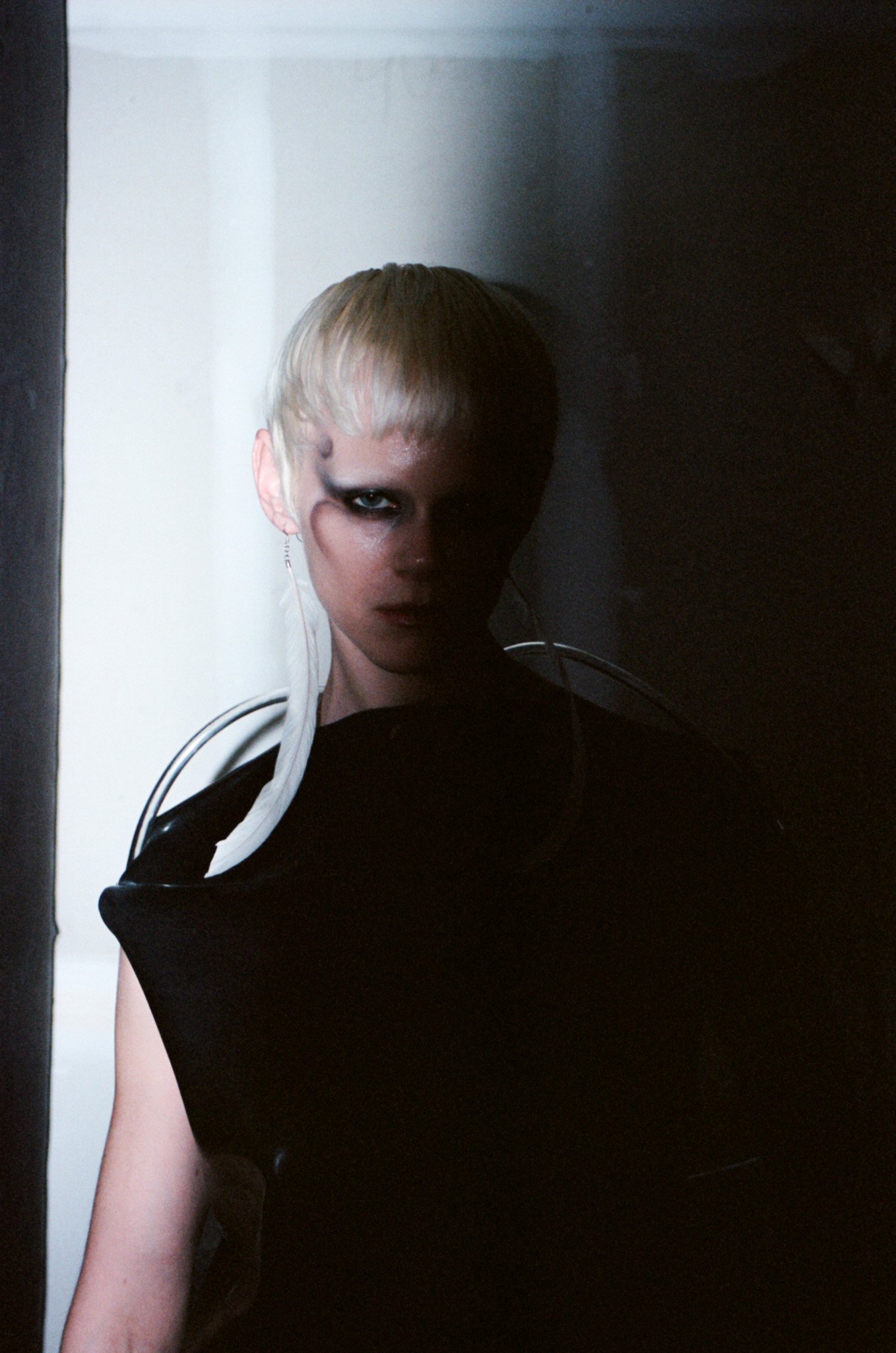 TheUnscene_AIR_IN_SIN_Film-17.jpg