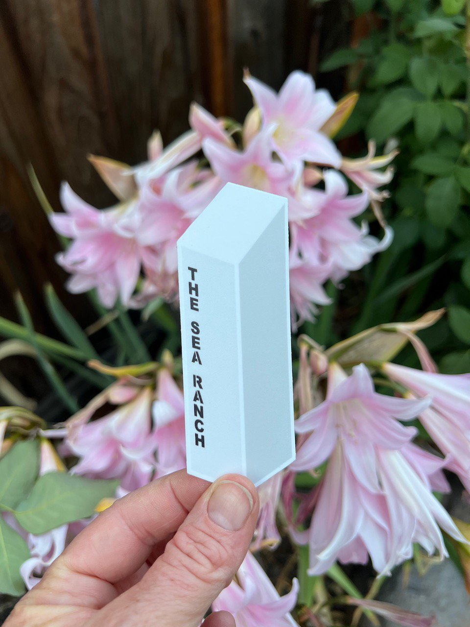 SM_G_sticker.jpg