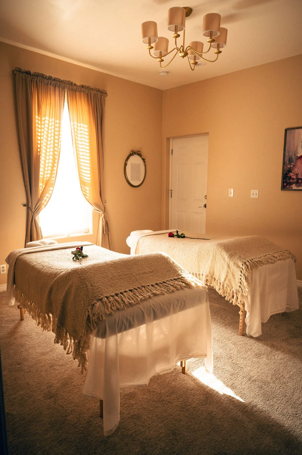 Couples massage near me in Salt Lake City, showing a peaceful spa environment with synchronized massage therapy at Kalm Sanctuary