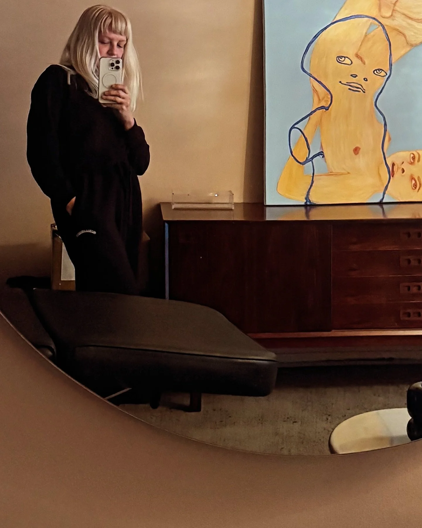 Can't open a salon without my favourite mirror #litabrowssydney 
#darlinghurstsalon