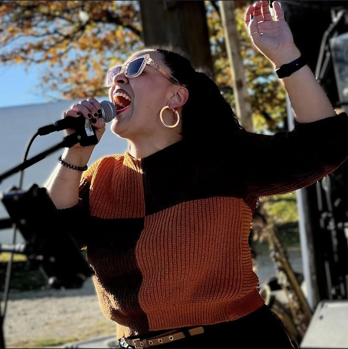 LIVE MUSIC Ali Santos