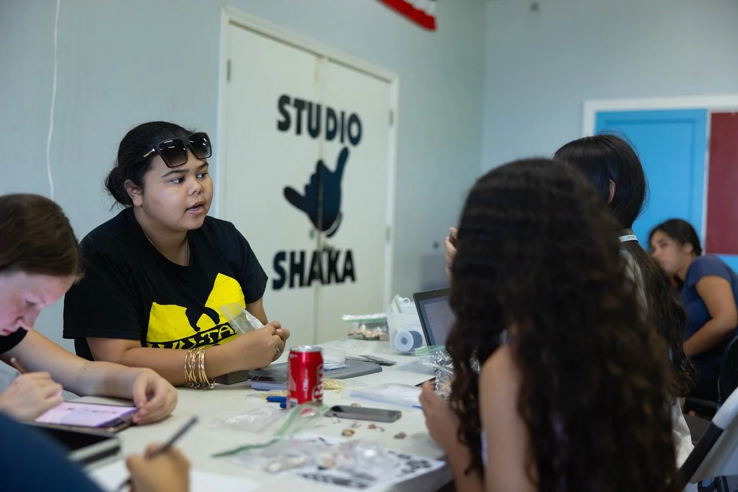 Shaka Shack is ending the week strong this Aloha Friday! 🌺💪 Students are busy creating new products that will be dropping soon 👀🔥 Stay tuned!

#ShakaShack #StudioShaka #Entrepreneurship #StudentBusiness #AlohaFriday #YoungEntrepreneurs #MadeInHil