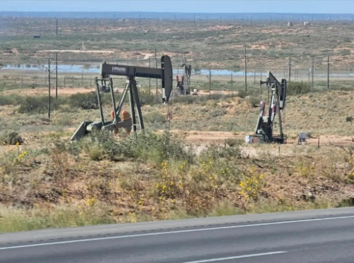 Oil field.jpg