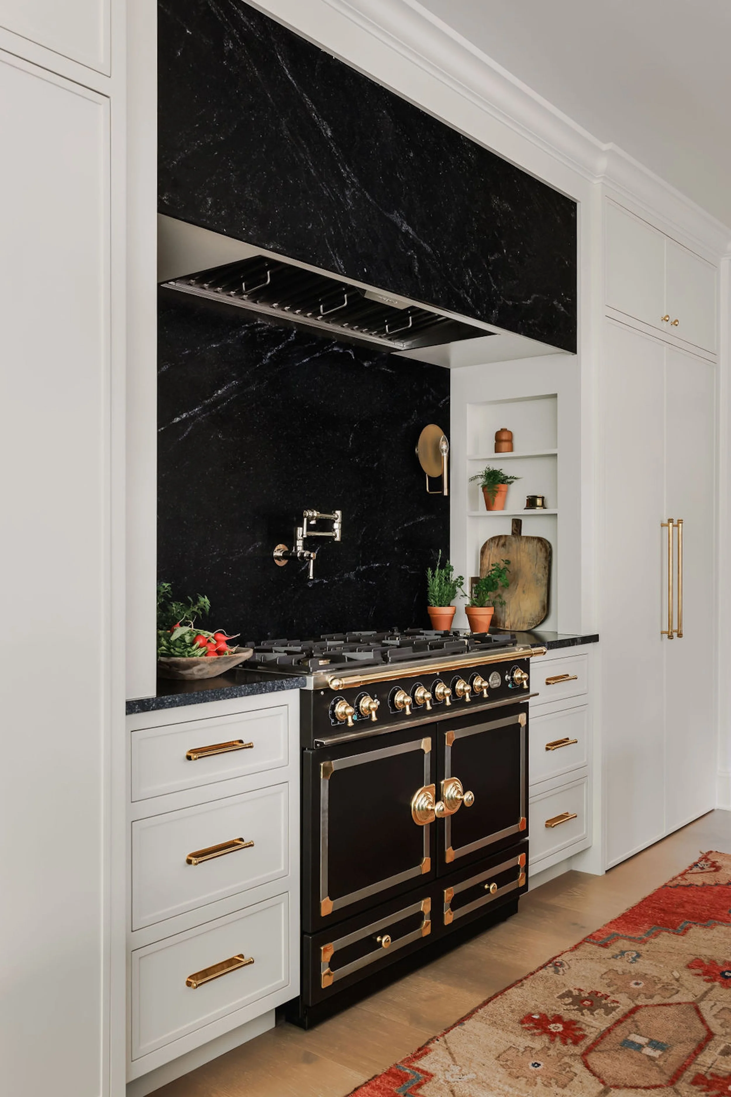 Noble Studio Interiors Scroll 10.jpg