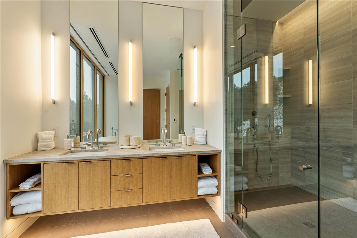 048-Trim Art Founders Place-48.jpg