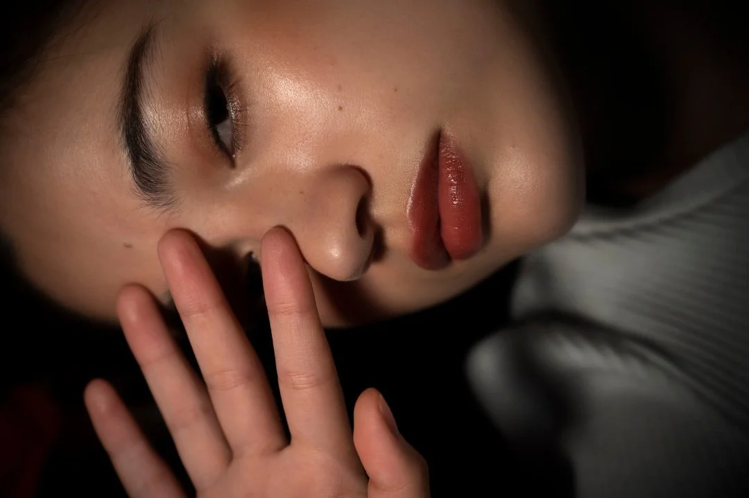 fluffy natural looking eyebrows on model for cosmetic tattoo