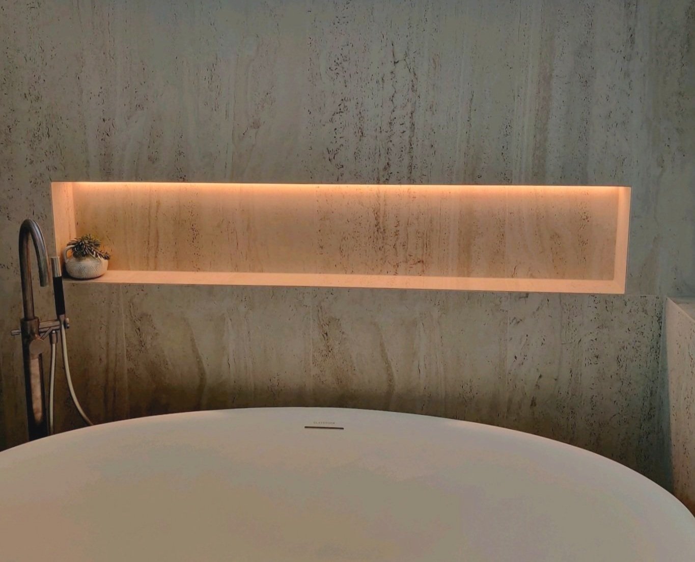 Bathtub builtin shelving light