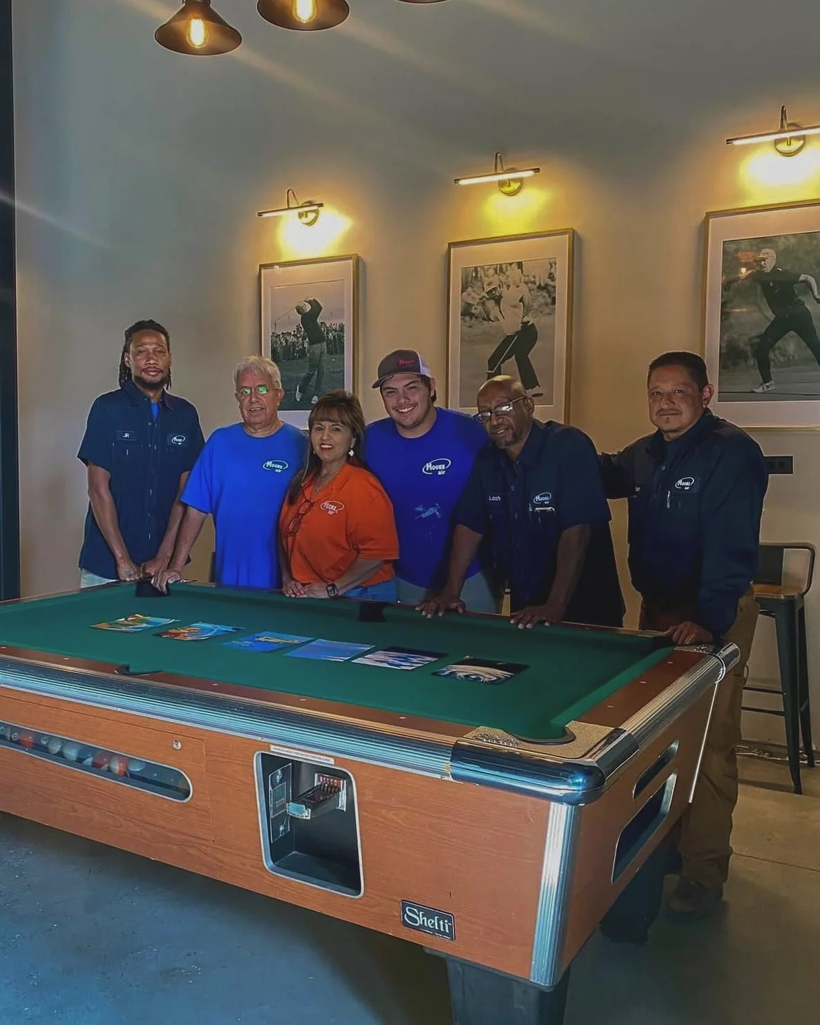 Tired of the same old office parties and boring meeting spaces? Give your team something better 😉 

With us, you can host everything from holiday parties to business mixers to team building with indoor golf, craft drinks, and good times 🏌️🥂🎱

Boo
