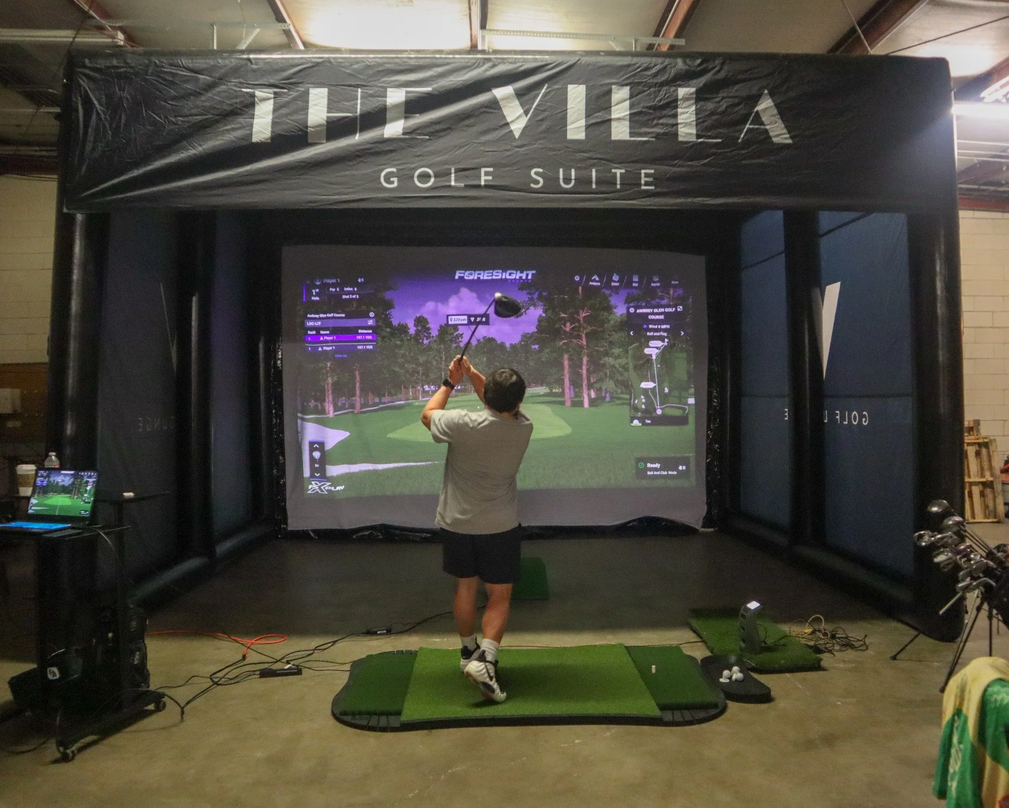 Big news: our mobile pop-up golf simulator has officially launched! 🎉⛳
The Villa Golf Suite is a crowd-favorite for parties, corporate events, birthdays, weddings, and more. It is easy, interactive, and fun for every skill level.
Book for your next 