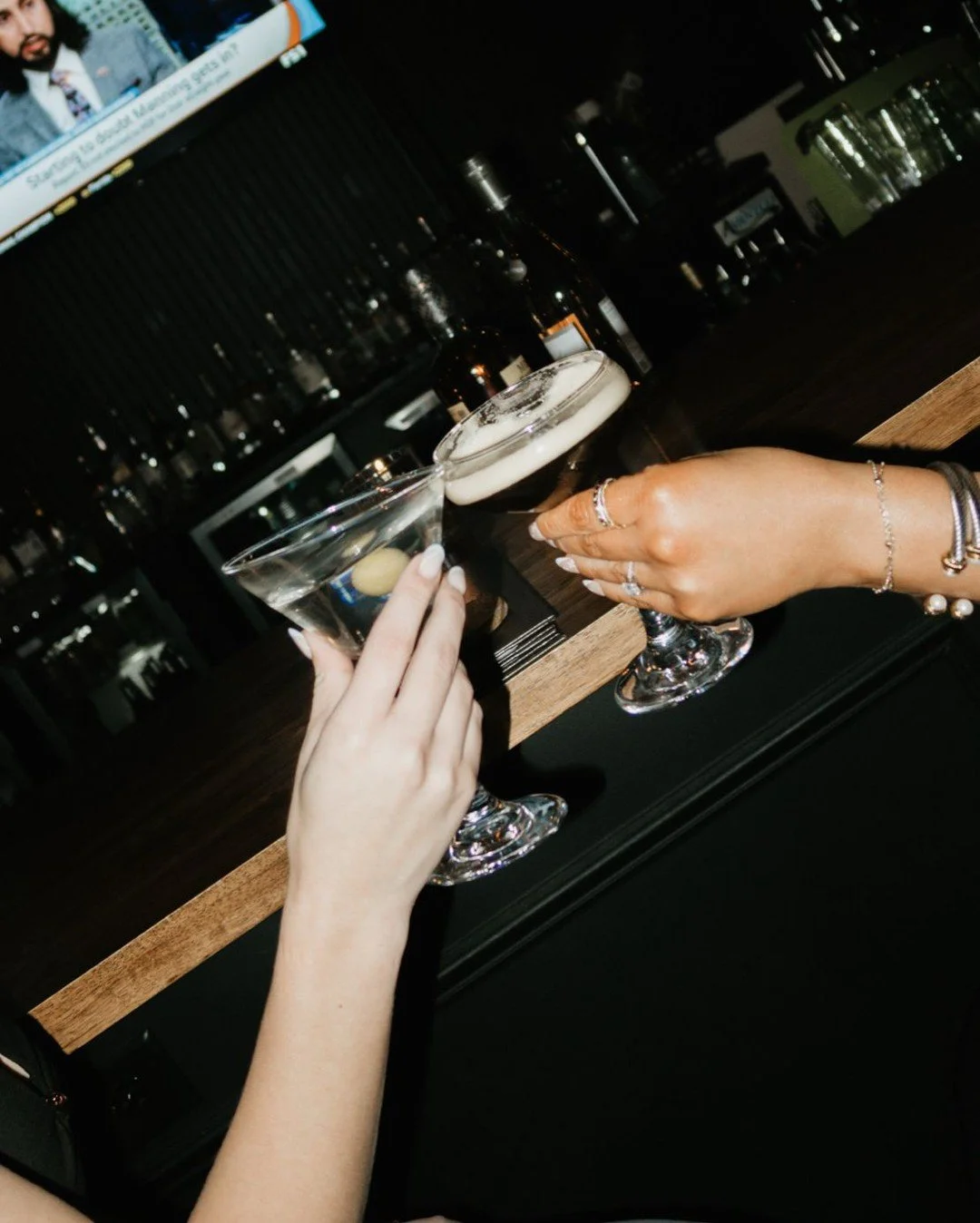 This is your sign to upgrade your night.

Start at the bar &amp; move to your private bay. Reserve a time now, link in our bio 🏌️