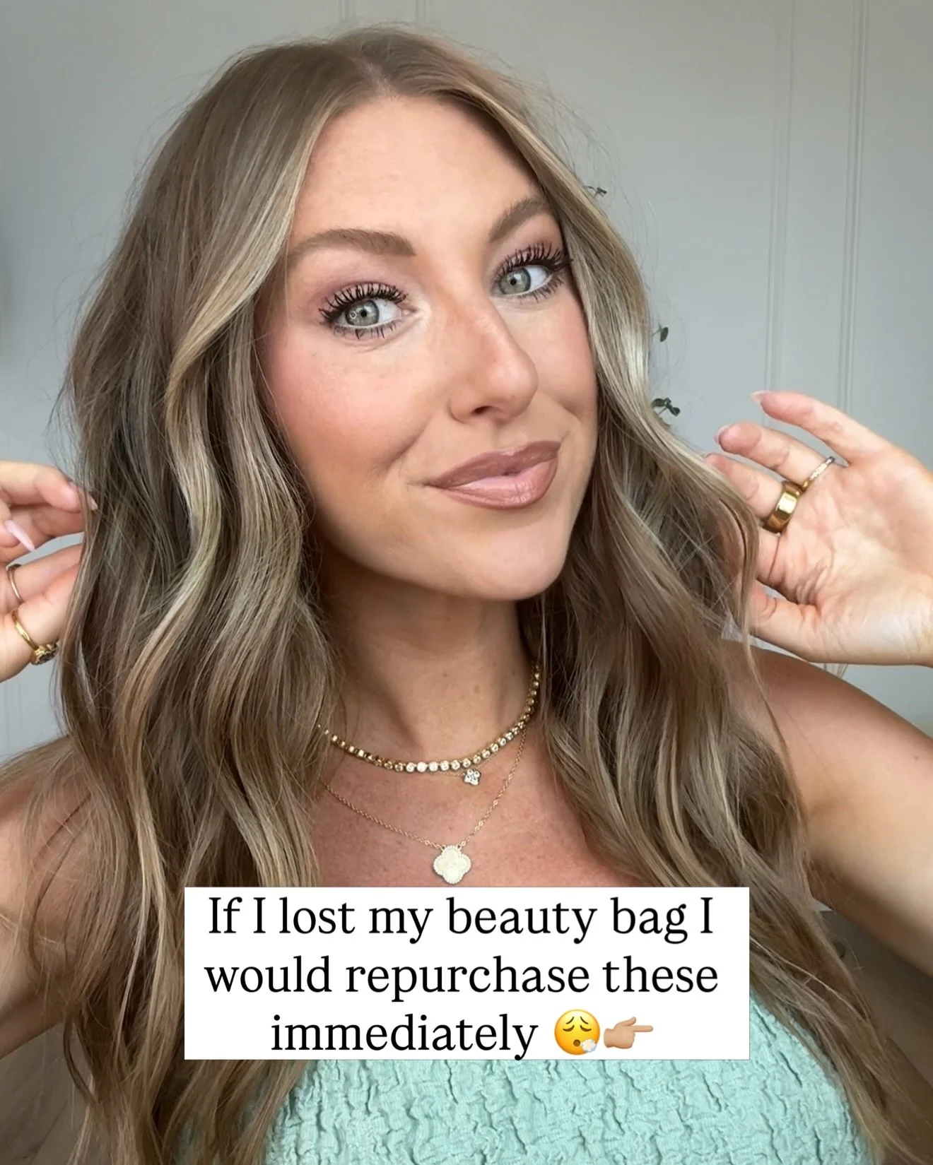 Beauty must-haves 💄👉🏼 Comment SHOP below &amp; I&rsquo;ll DM you the full roundup of my favorite makeup &amp; beauty products! 

https://liketk.it/67DcA