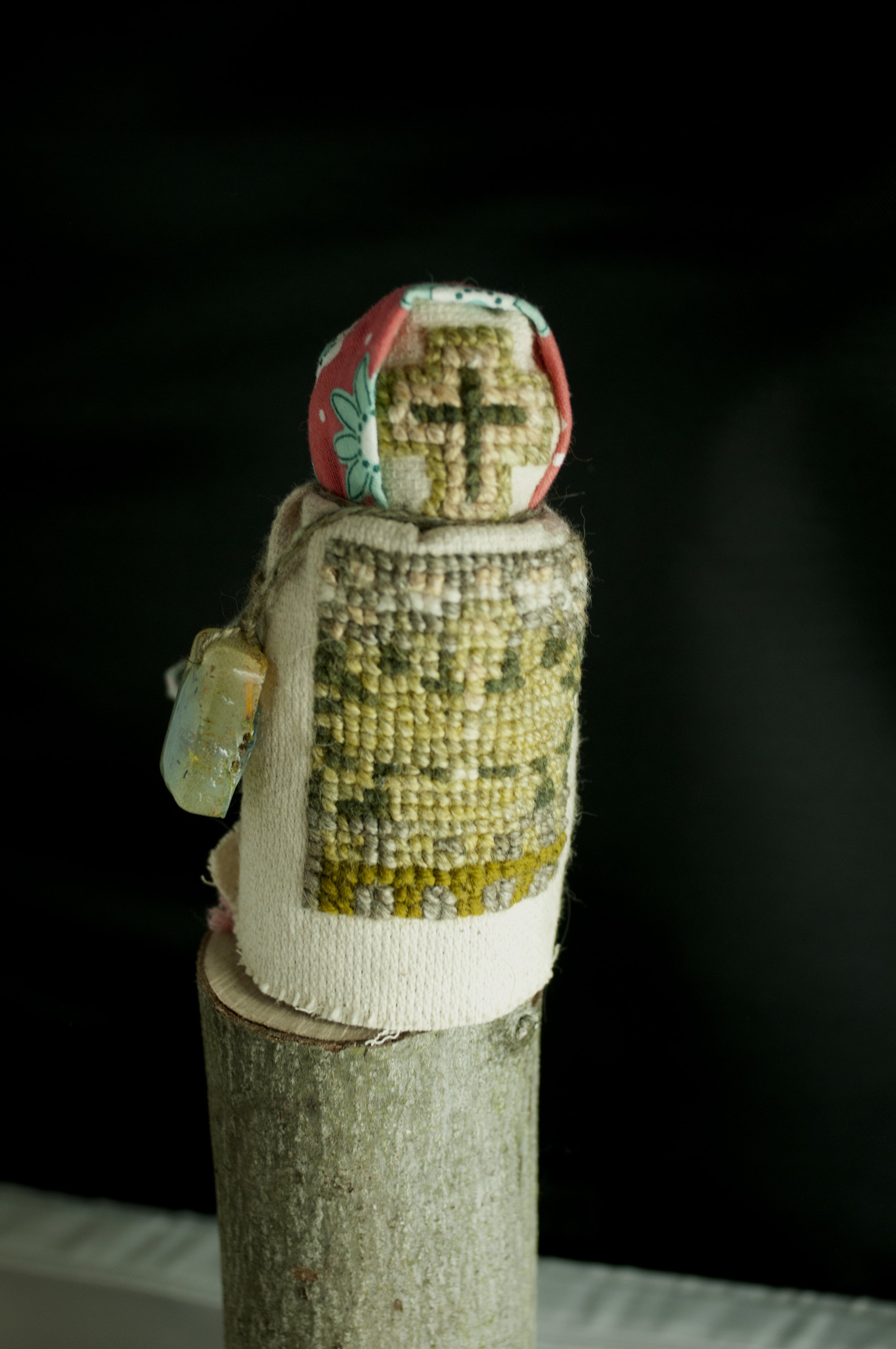 Original Pattern 25 Wool, natural dye, beads, embroidery fiber, wood/
This was the original design I had made to bring the doll culture back to my Canadian family as the Ukrainian conflict made the split between white people as bad as it has ever be