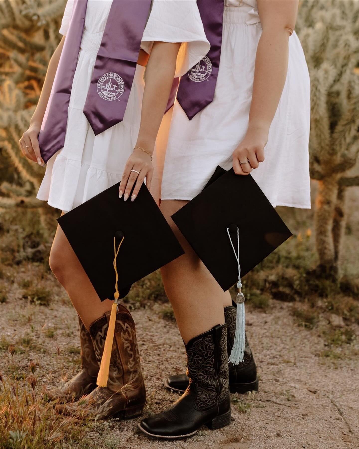 it&rsquo;s GRADUATION week for so many seniors! 🥳 I&rsquo;ve been slacking on my posts recently but just want to share my gratitude to each and every senior that worked with me this school year! Each of you are such a light &amp; I walked away from 
