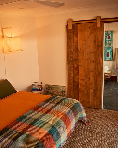 Heidi Jute natural fibre in luxury bedroom