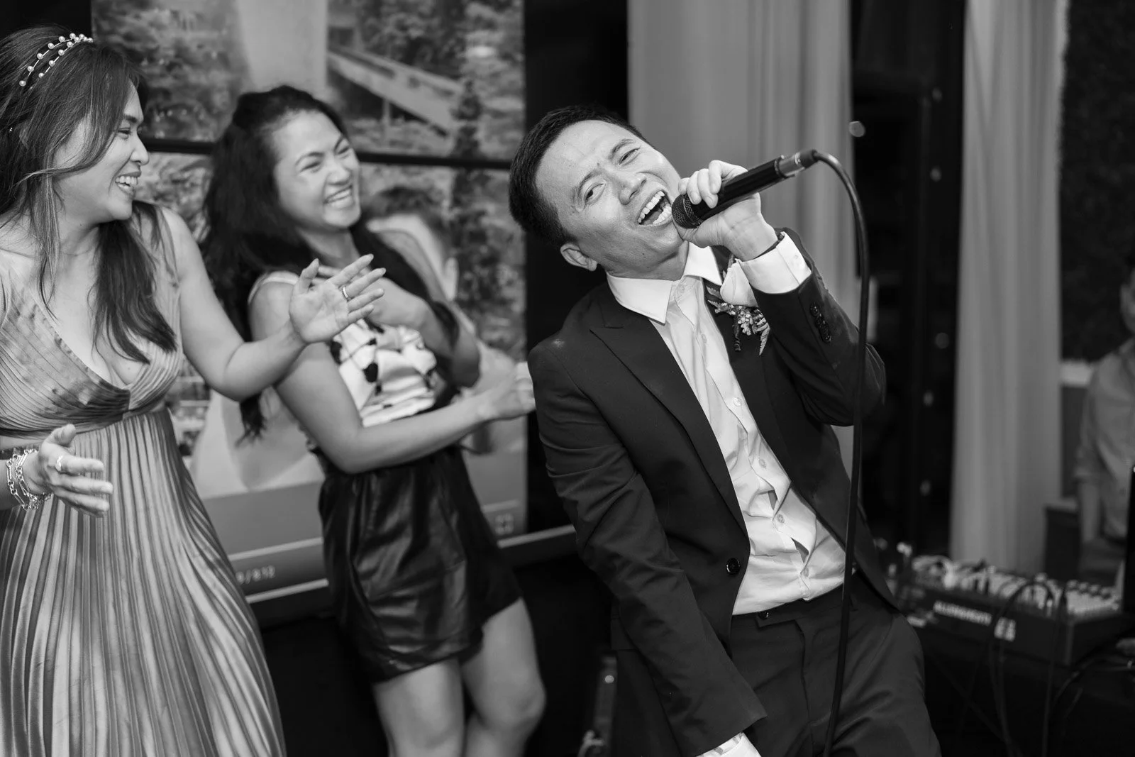 2023_09_02_Thao_Binh_Wedding_Our_Lady_of_the_Sacred_Heart_San_Diego_WEB-67.jpg