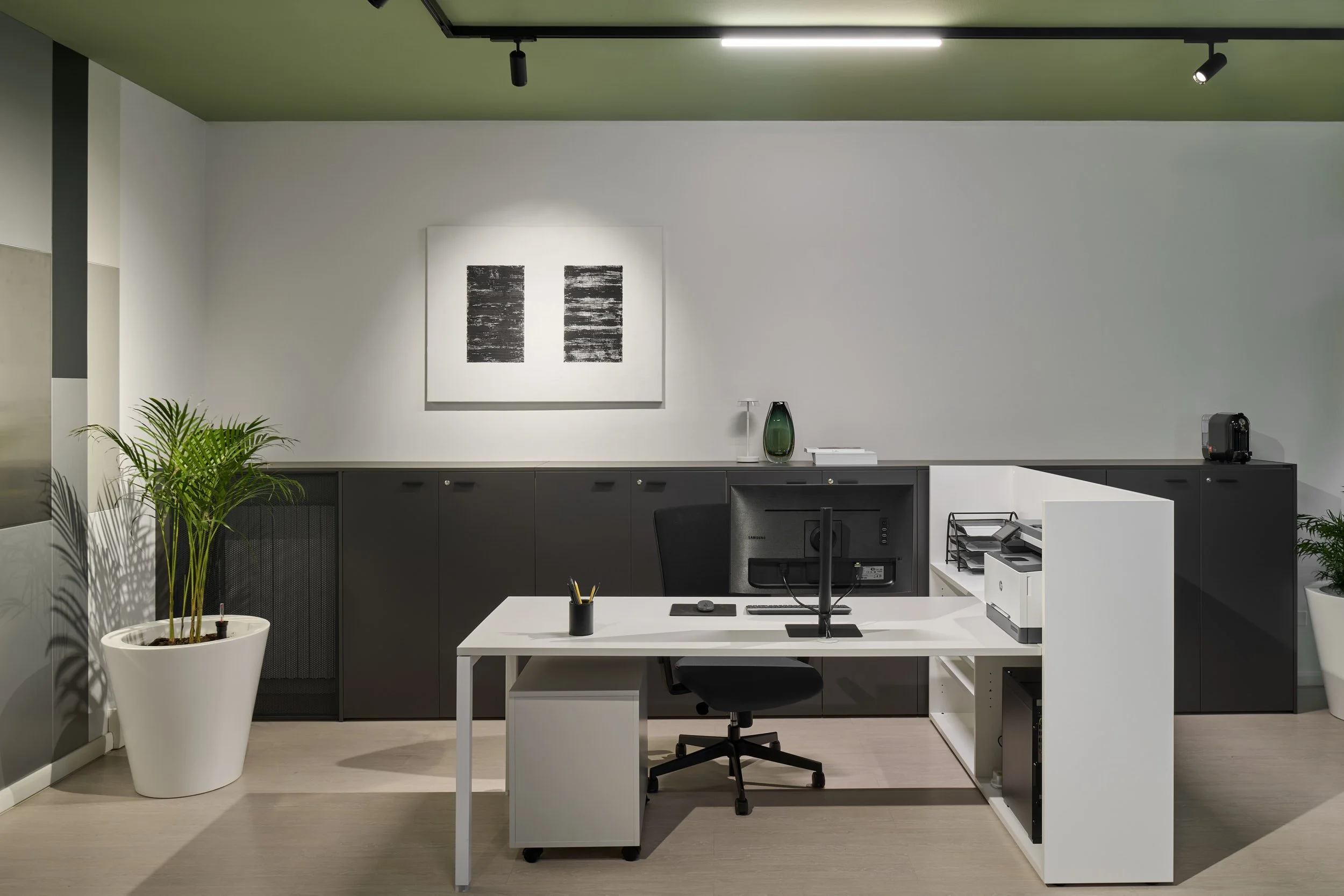 _ALB3979_HDR - Display P3 - Low-Res.jpg