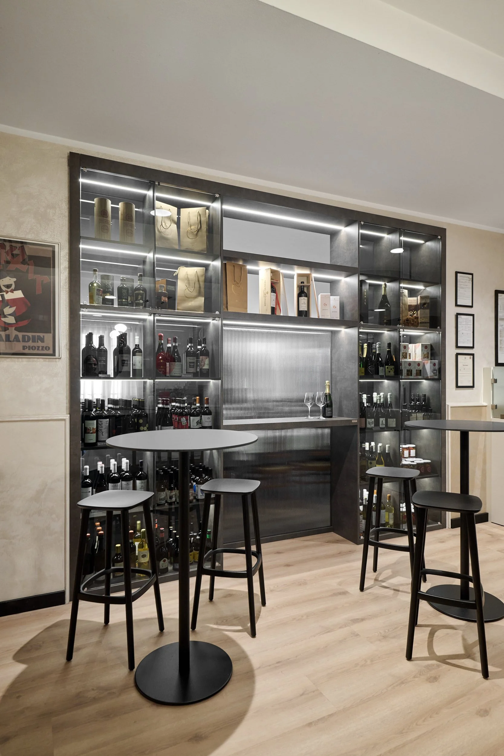 _ALB4128 - Display P3 - Low-Res.jpg