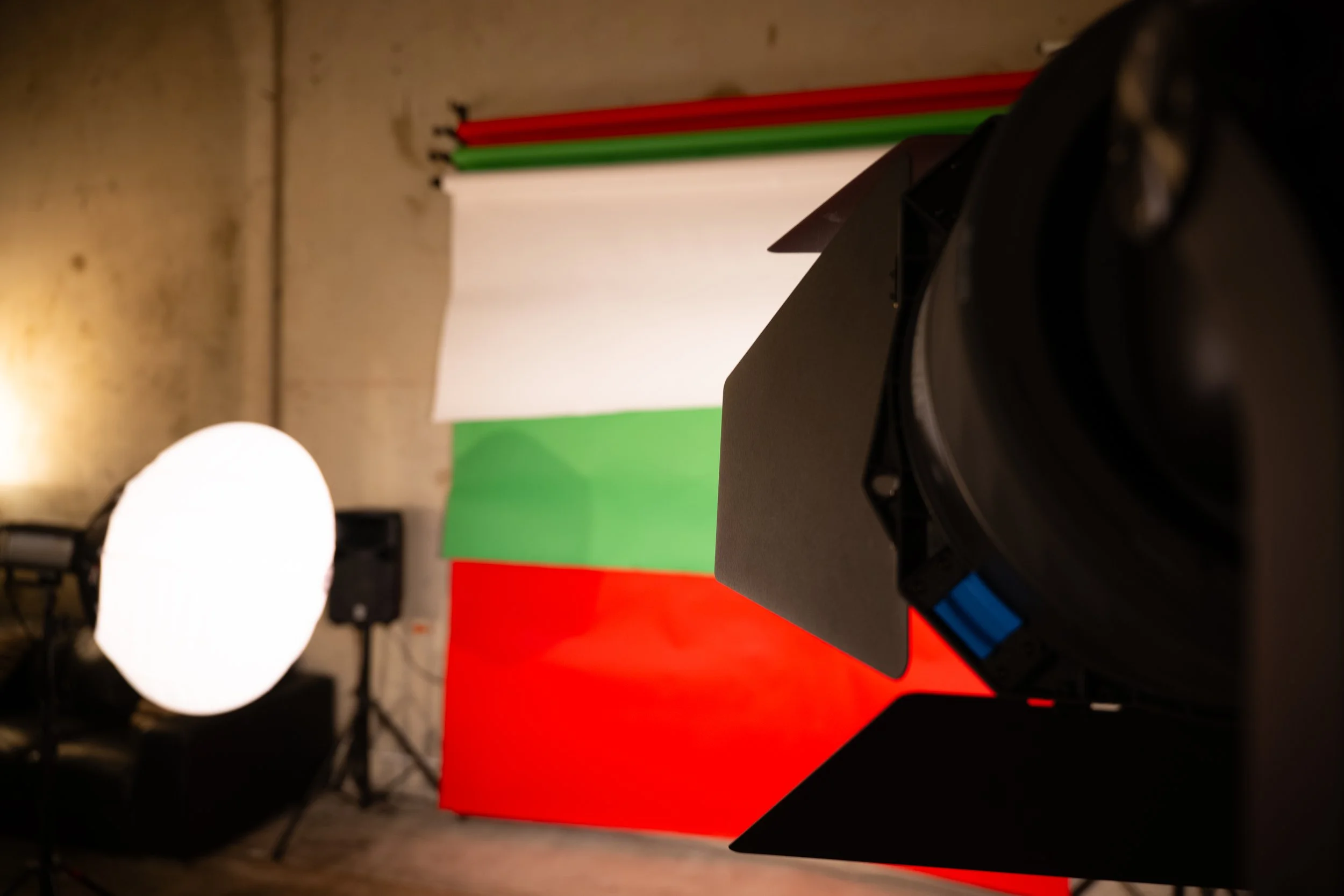 PHOTO STUDIO-3.jpg