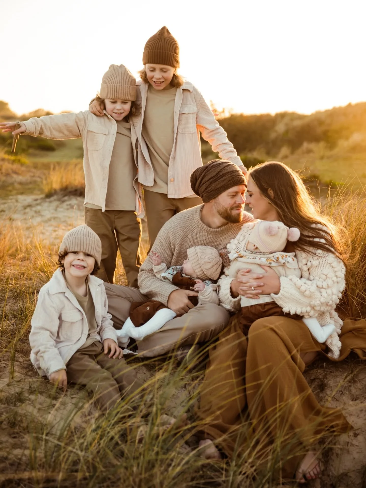 Love me
through it all

the beautiful days
the dark days
the days when I am drowning
the days when I am lost
the days when I am stagnant

for it is love,
and only love,
that heals all wounds

Caroline White. &quot;Love Me Through It All.&quot; 
.
I f