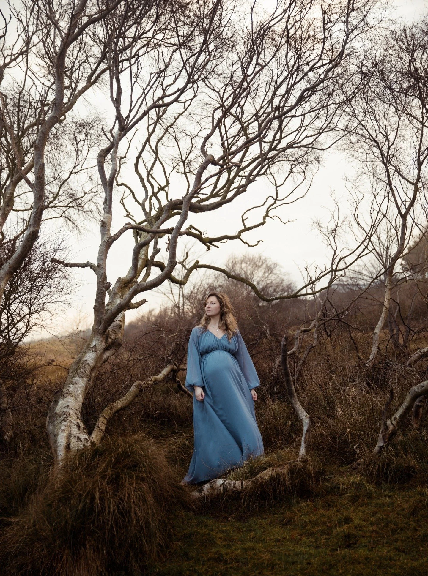 Some sessions flow like honey.
I knew this shoot was going to be a special one since the initial enquiry. 
This gorgeous mama was set on an outdoor session in mid January. Only someone with commitment and an eye for art (GREAT COMBO 👌) would push th