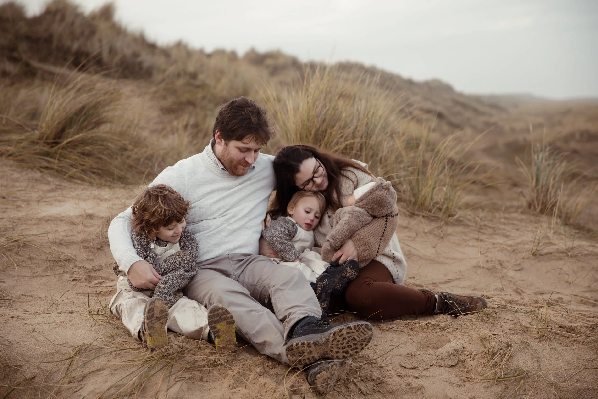 Sophie &amp; Alex - Winter Family Photoshoot on the Norfolk coast