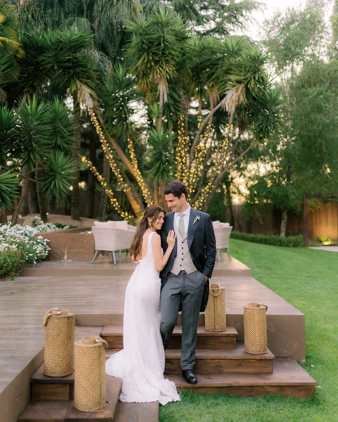 Still feeling the energy from In&ecirc;s &amp; Miguel&rsquo;s unforgettable day @quintadoriocasamentos.

From the emotional moments to the non-stop laughter, this wedding had it all &mdash; but that sunset and that party? Absolutely EPIC!

#weddingpa