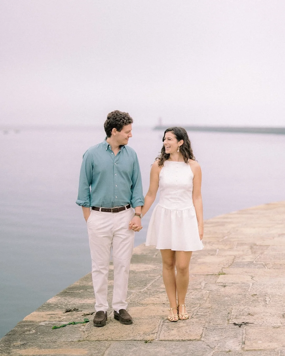 Catarina &amp; Rui

Porto gave us fog, but these two brought the sunshine.
Their energy, their effortless smiles, and the way they light up around each other made this engagement session unforgettable.

We couldn&rsquo;t keep these moments to ourselv