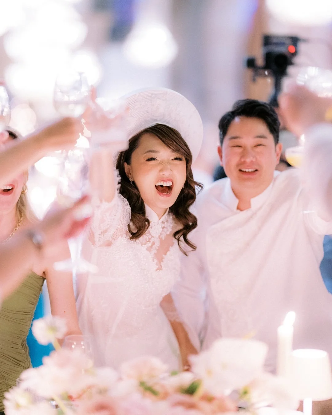 Between heartfelt speeches, nonstop dancing, and their stunning Vietnamese traditional outfits honoring family and heritage&hellip; this night had everything.

#PortugalWeddingPhotographer
#DestinationWeddingPhotographer
#WeddingPhotographerPortugal
