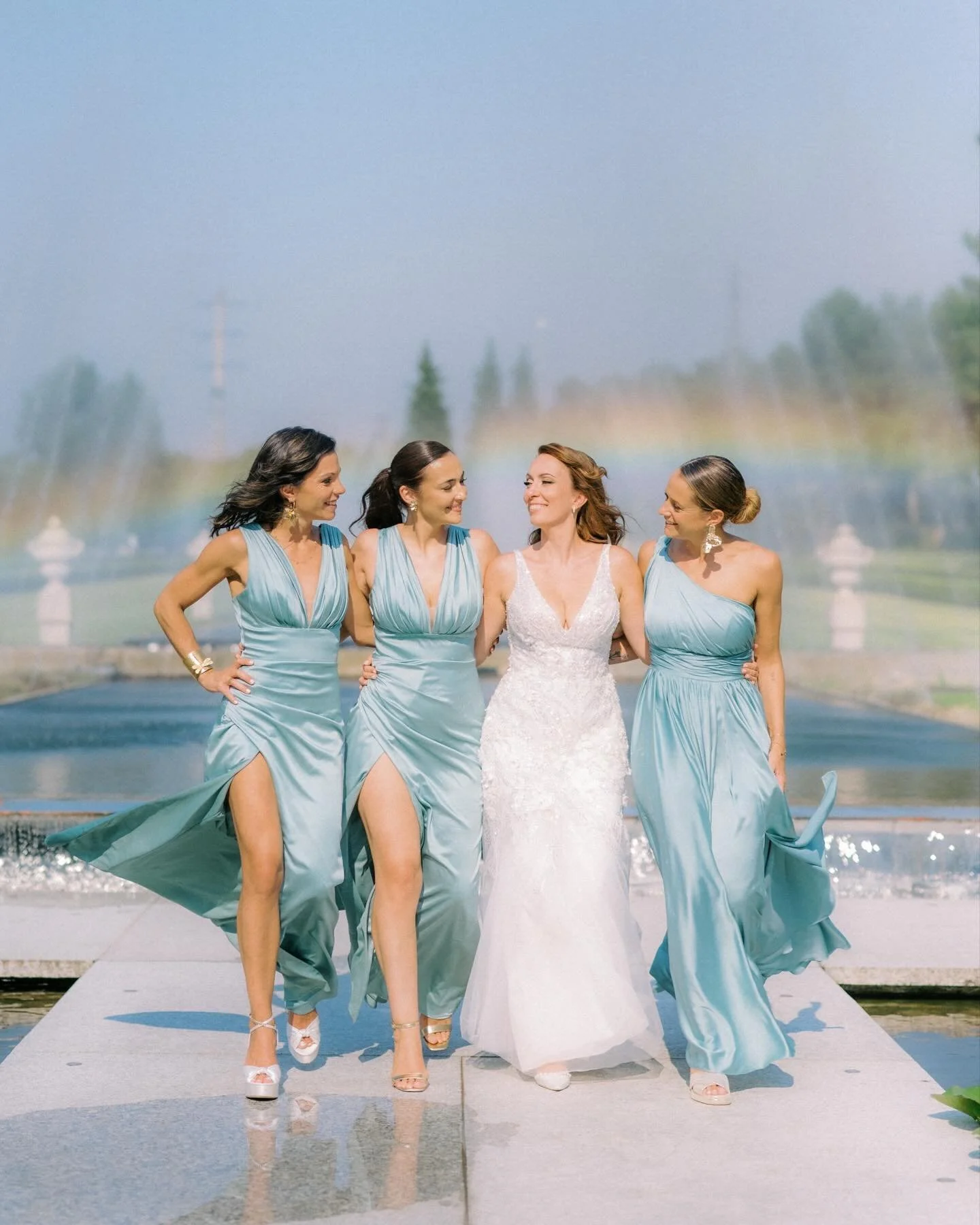 Wedding day vibes with Sabrina and her bridesmaids!

#solardalevada #casamentoportugal
#bridalparty #bridesmaidsquad
#weddingsinportugal