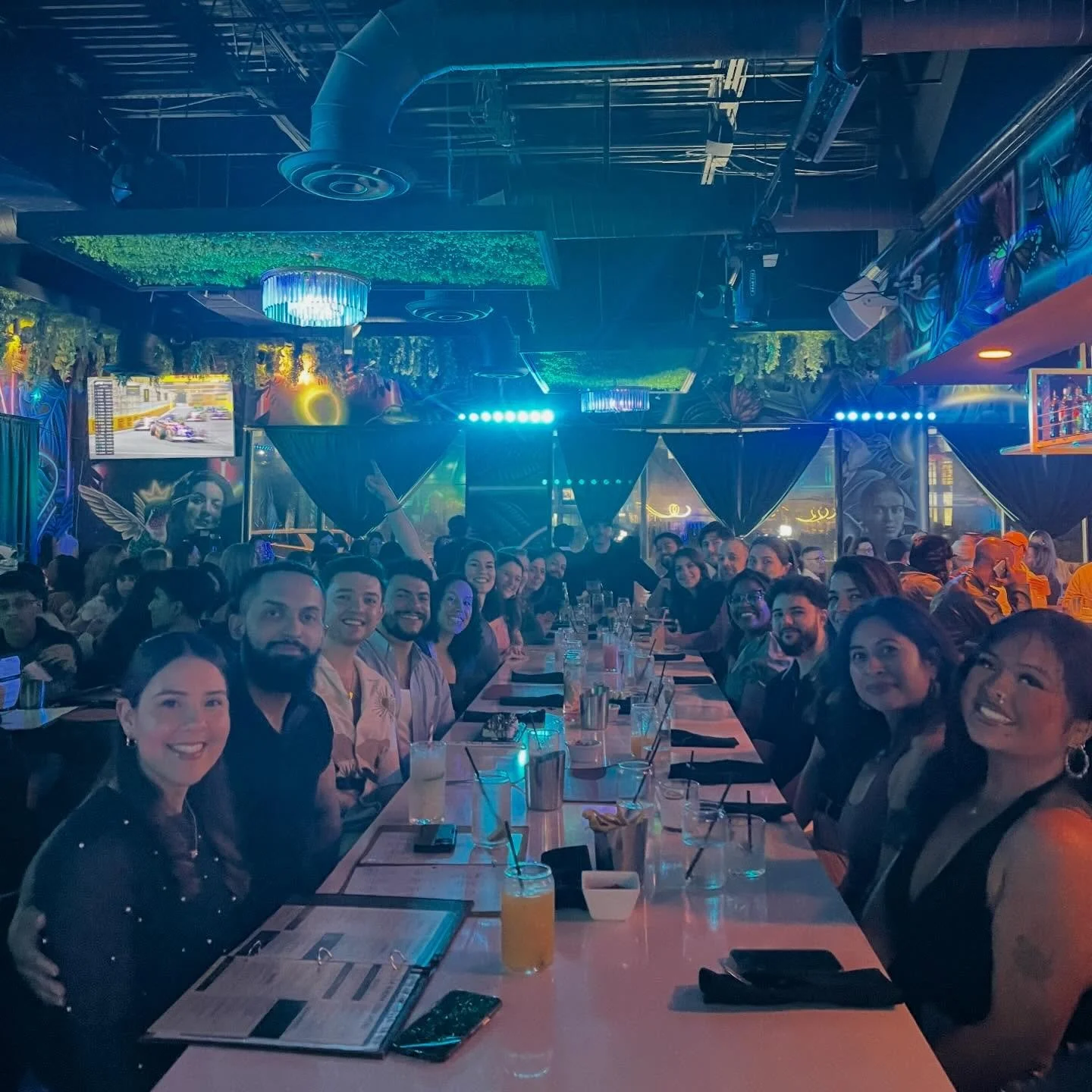 Best dinner night out with the Litt fam ❤️
So much laughter, connection, amazing food, and unforgettable memories. Huge thank you to La Buena Vida for taking such great care of our crazy crew, feeding us delicious food, and even letting us dance on t