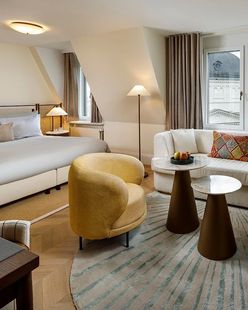 Looking out over the city, unwind in your oasis. 🌟🌸

#Zurich #ZurichHotel #VisitZurich #Zuerich #Switzerland #SwissLuxury #SwissHotels
#LuxuryHotel #SmallLuxuryHotel #BoutiqueHotel #DesignHotel #LuxuryStay #HotelLife
#CityHotel #UrbanEscape #CityEs