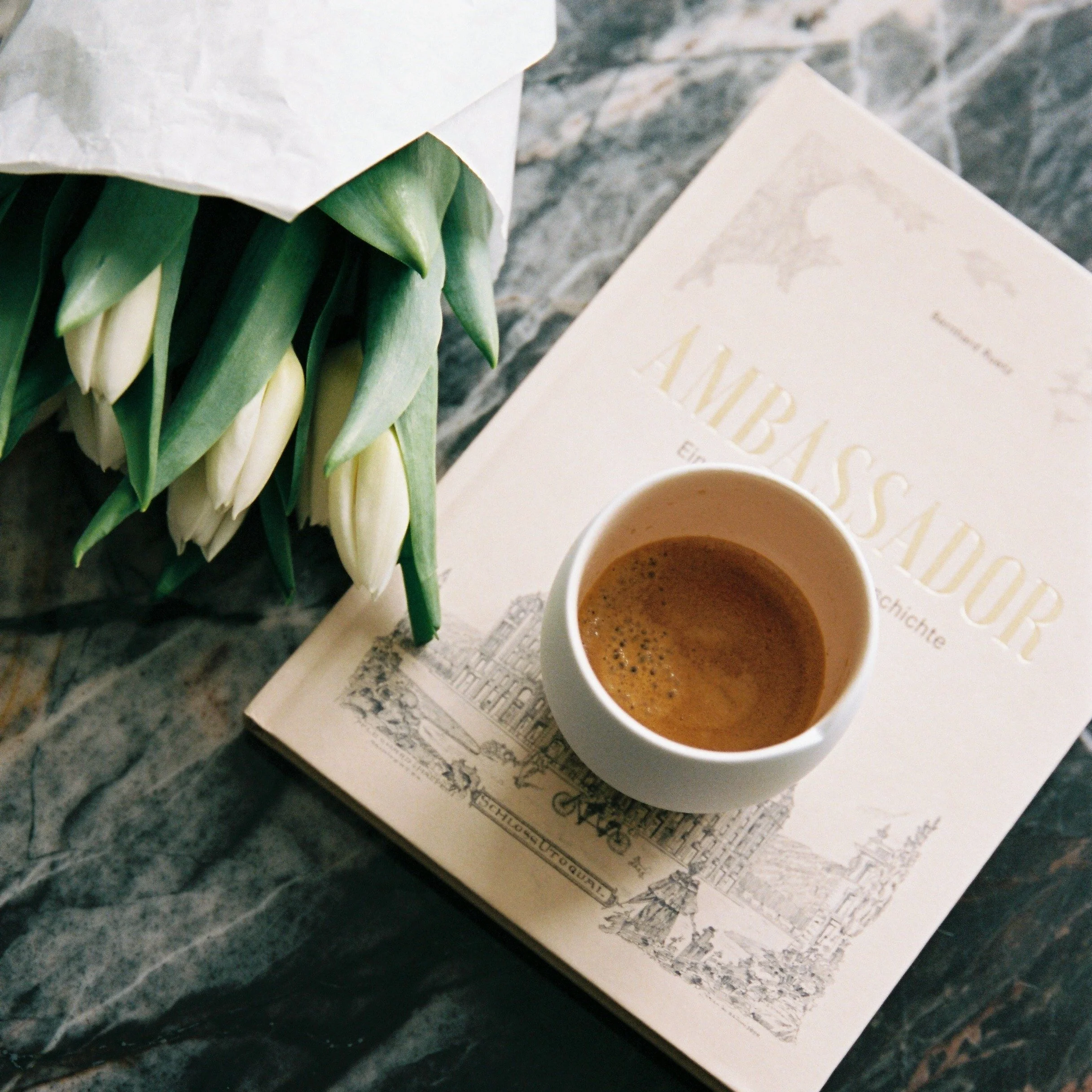 A touch of elegance in every detail. 
Fresh flowers, great coffee, and the welcoming atmosphere of Ambassador Hotel Zurich.

#ambassadorhotelzurich #z&uuml;rich #seefeld #boutiquestay #swisscharm #coffeelover #discoverzurich