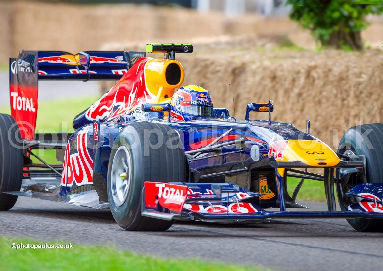 ©Paul Morris Webber 6746.jpg