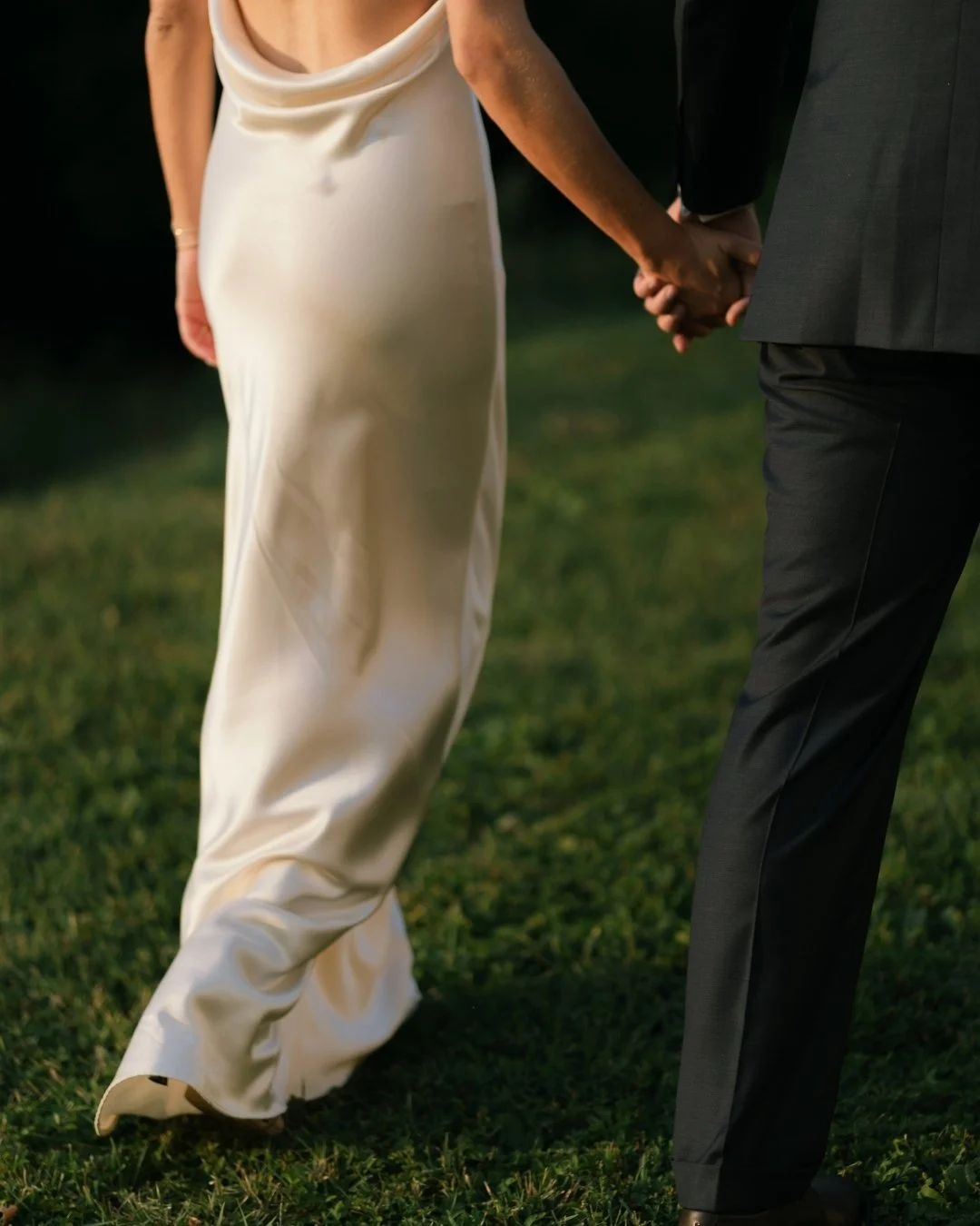 E&amp;L's wedding weekend in Fossombrone. 

Venue @lestonghe 
Dress @ysl 
Rings @elliotostrichjewellery 
Planning @alora_experiences 
Coordination @alora_experiences @remiweddings 

#audreynaessens #audreynaessensfotografie

#italywedding #lestonghe 