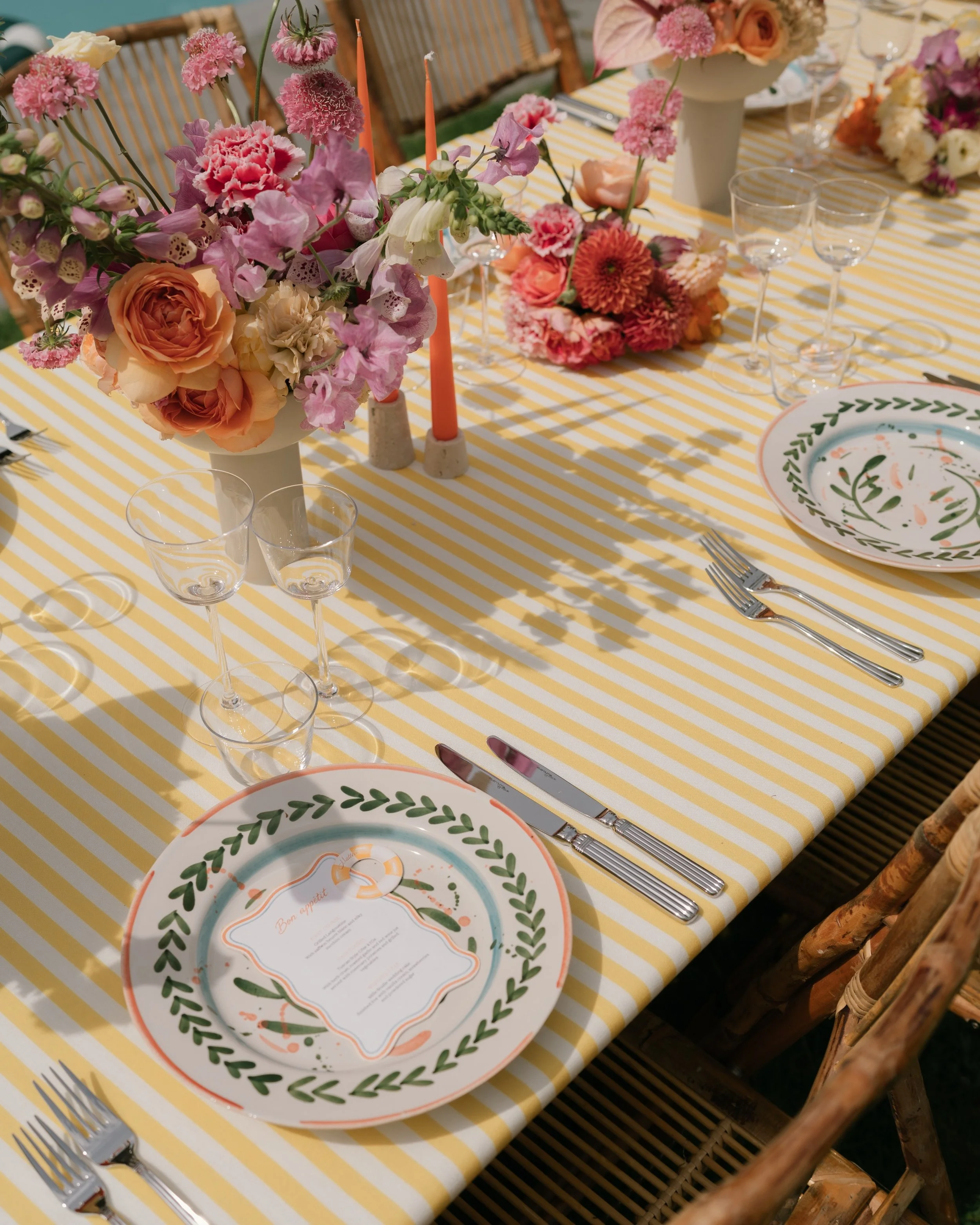 A yellow table? My favourite colour! I was getting so much inspiration for my own wedding. 

Planning &amp; styling @atelierrose
Venue @chateaudemines
HMUA @elowbeauty
Flowers @bloomsandleafs
Stationary @visuallbe 
Dress @thth_bridesmaids
Suit @micha