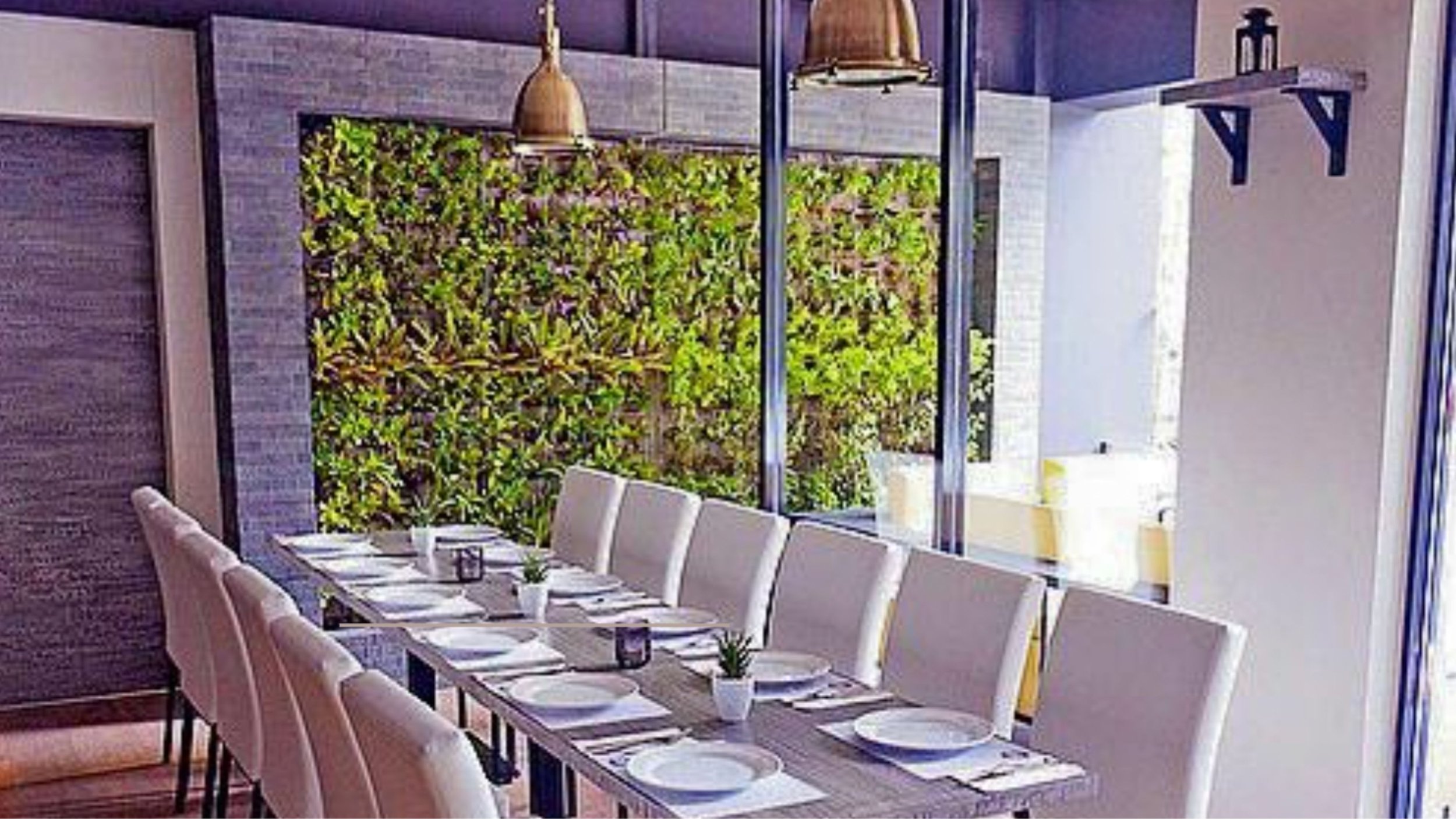 Restaurant, green wall