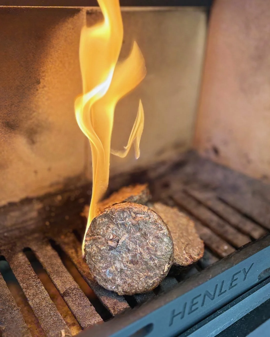 woodlog-flame-grate.jpg