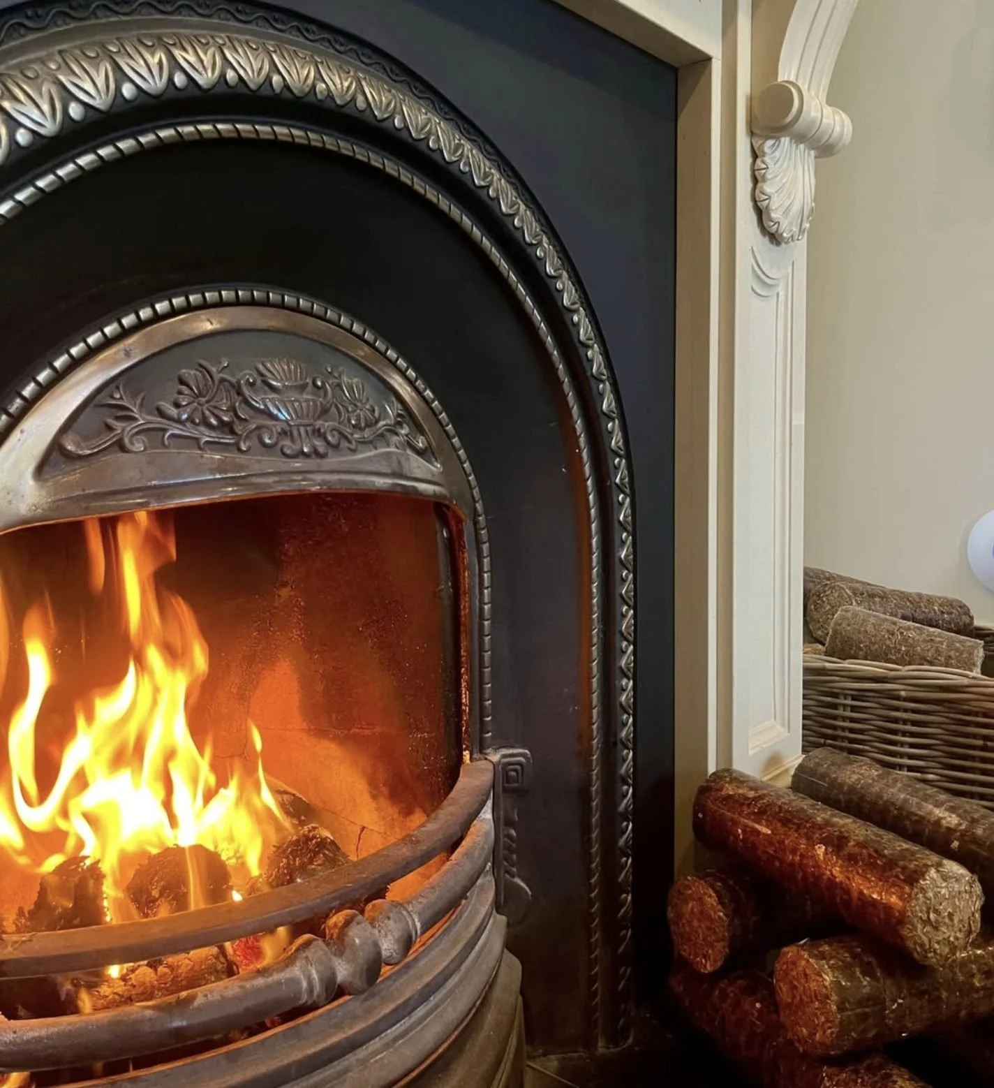 ornate-fireplace-basket.jpg