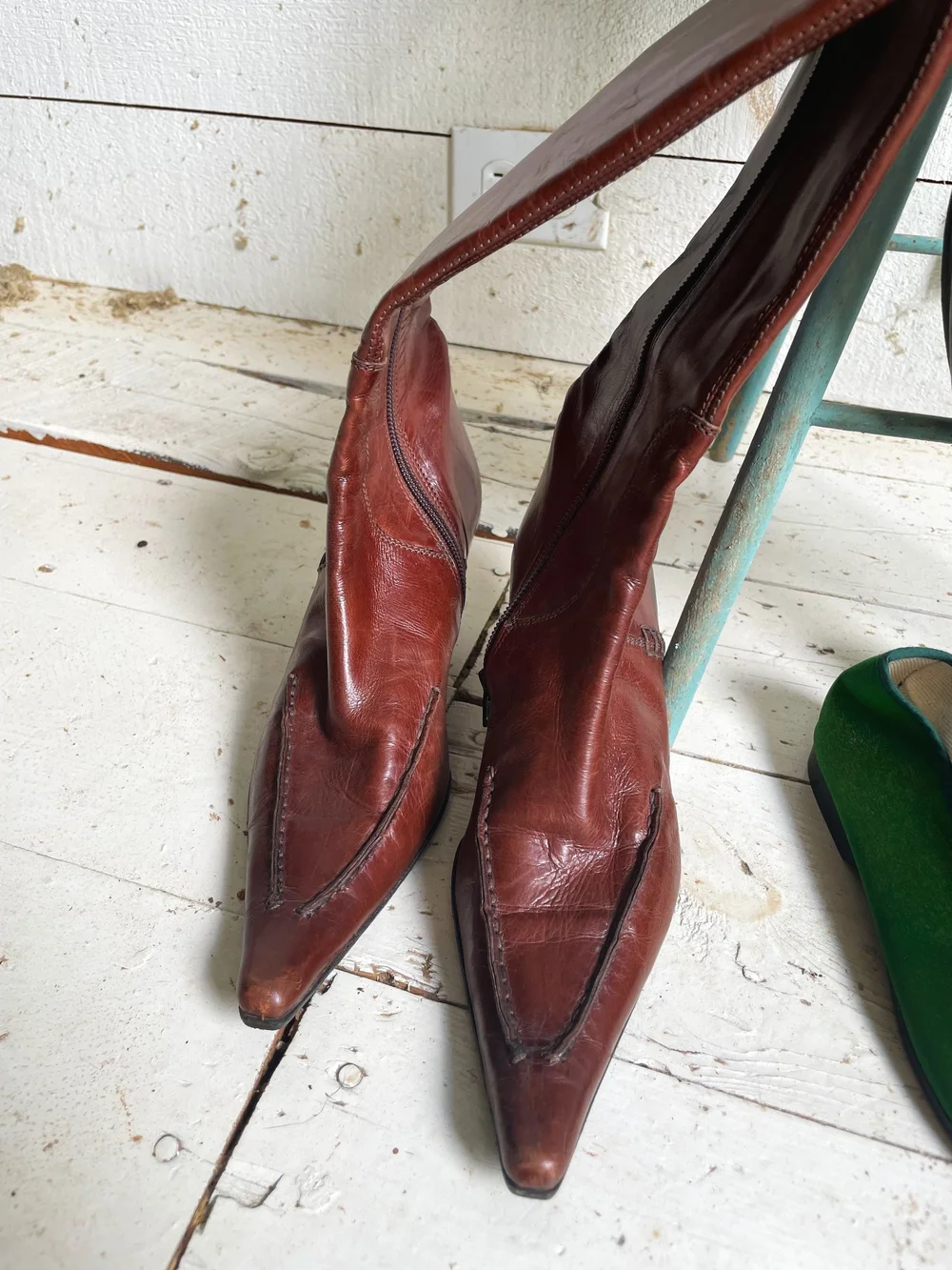 Vero Cuoio Boots — studio pin display picture 1