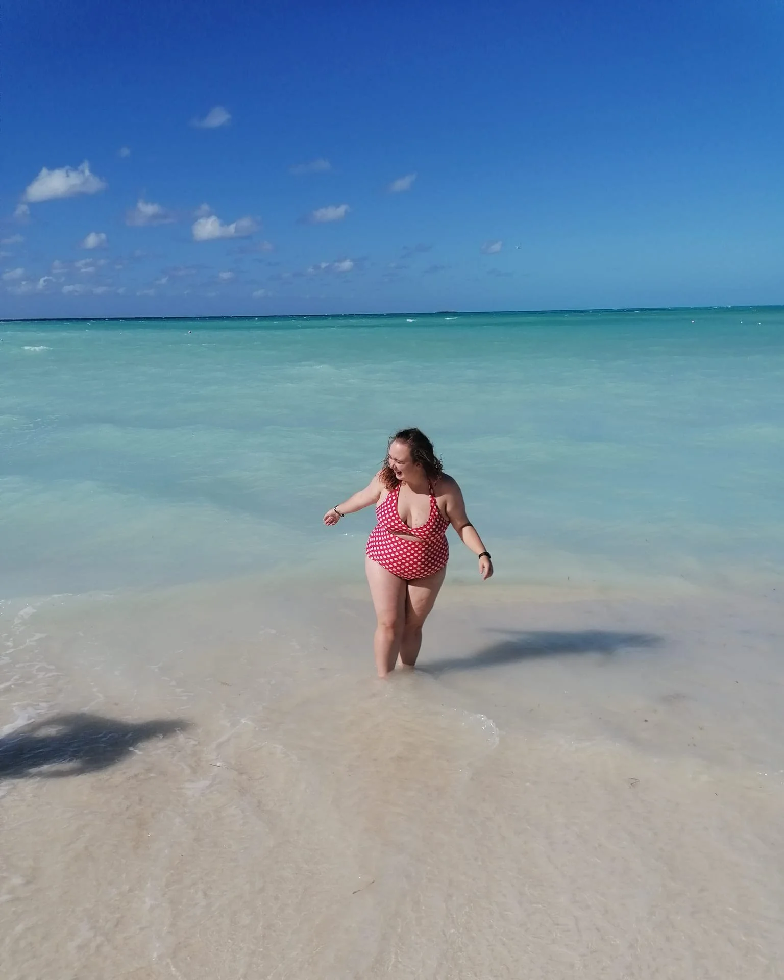 For the longest time, I thought I had to change my body before I deserved to enjoy the beach, wear the bikini, or take the photo ❤️

But confidence doesn&rsquo;t come from becoming someone else, it comes from finally letting yourself live as you are 