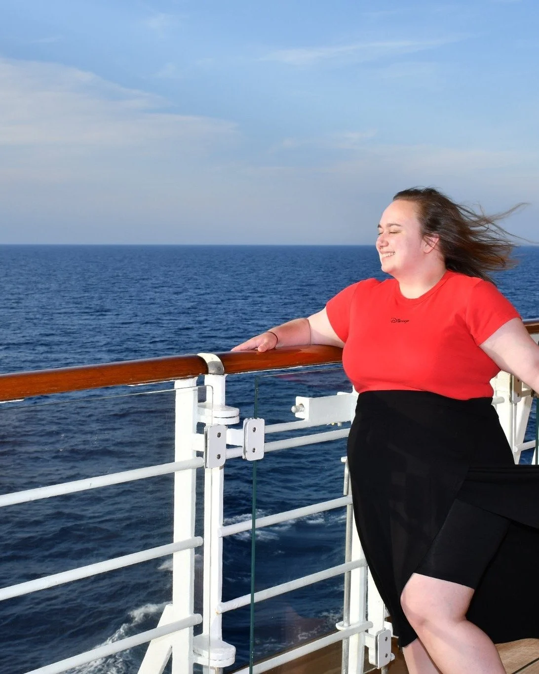 Hands up if you want to be on a Disney cruise right now! 🙋&zwj;♀️🚢✨

Because honestly, I don&rsquo;t think life gets much better than standing out on deck on the Disney Magic with the sea breeze, the sound of the ocean, and absolutely nowhere else 