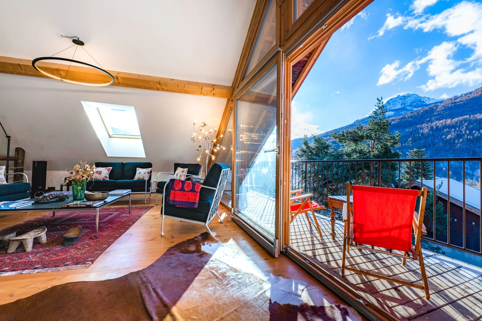 GoSerreChevalier_La Ferme du Voyageur_Living_Room_16.jpg