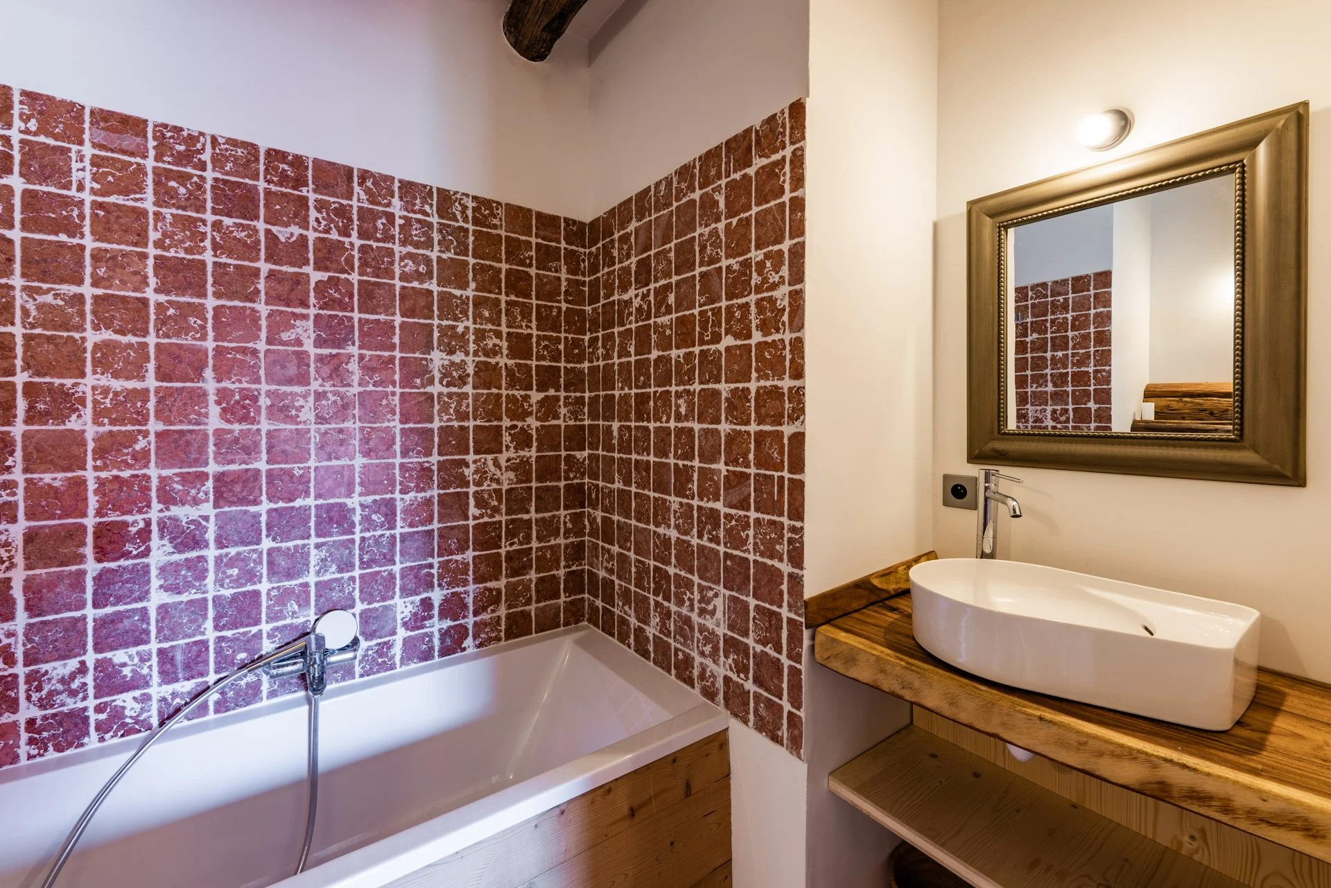 GoSerreChevalier_La Ferme du Voyageur_Rooms_11.jpg