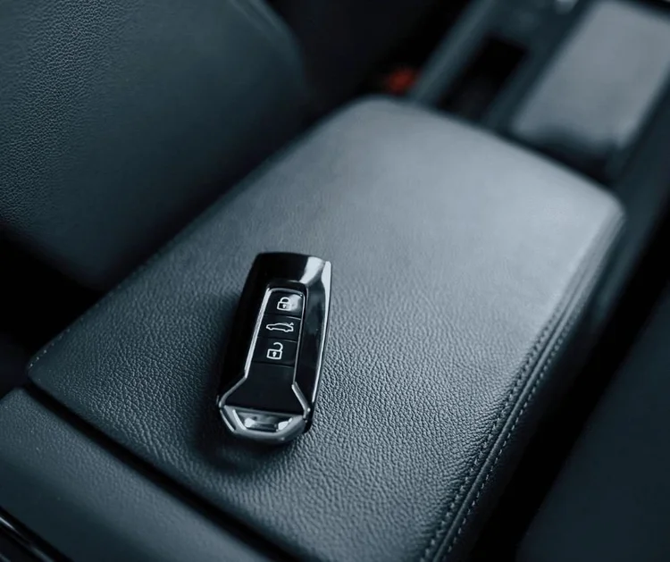 Car Lockout Service Pickering, Ontario. Locked Keys in Car? Sparky X